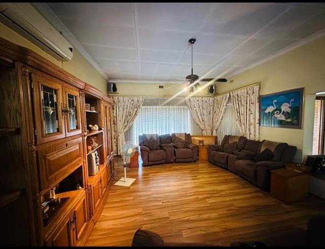 3 BEDROOM HOUSE FOR SALE IN GERMISTON STATION